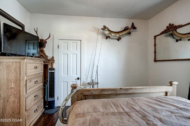 1508 S Moffet Avenue, Joplin, MO 64804