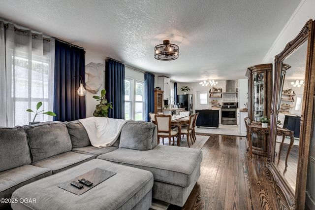 1508 S Moffet Avenue, Joplin, MO 64804