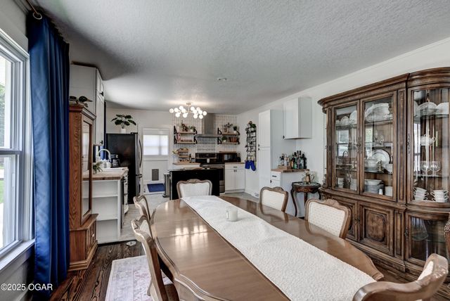 1508 S Moffet Avenue, Joplin, MO 64804