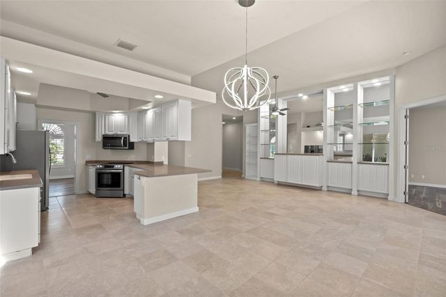 5762 BENEVENTO DRIVE, Sarasota, FL 34238