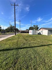 109 S LAKE STREET, Plant City, FL 33563