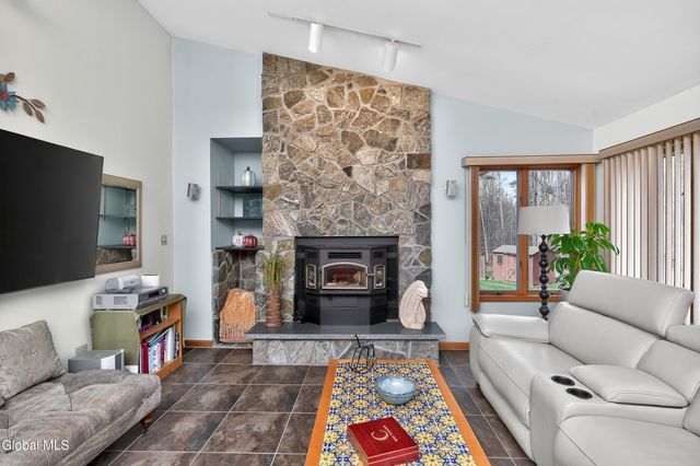 499 Miller Road, Clifton Park, NY 12065