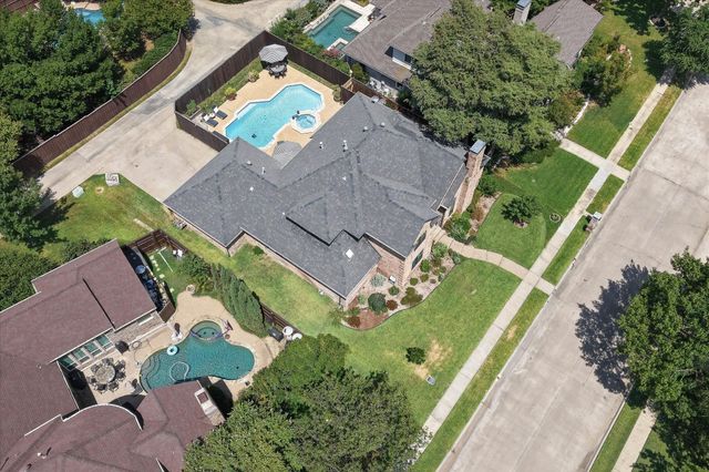2121 Clearspring Drive S, Irving, TX 75063