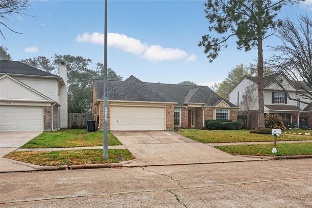 1035 Cascade Creek Drive, Katy, TX 77450