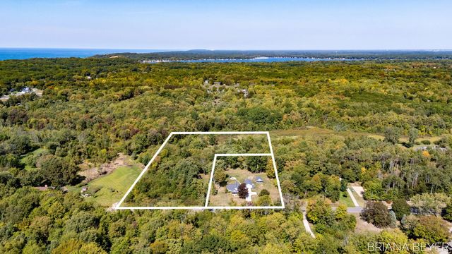 6541 145th Avenue, Holland, MI 49423