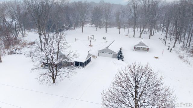 6541 145th Avenue, Holland, MI 49423