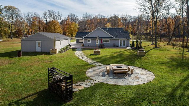 6541 145th Avenue, Holland, MI 49423