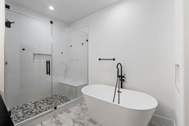 2213 Lee Street, Houston, TX 77026