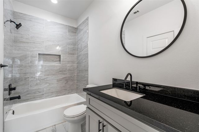 2213 Lee Street, Houston, TX 77026