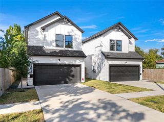 2213 Lee Street, Houston, TX 77026