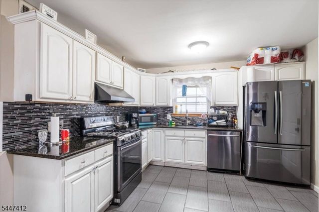 278 Hillside Ave, Hillside Twp., NJ 07205