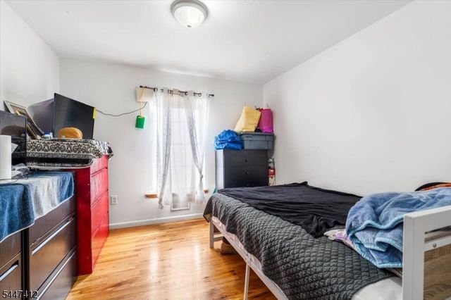 278 Hillside Ave, Hillside Twp., NJ 07205