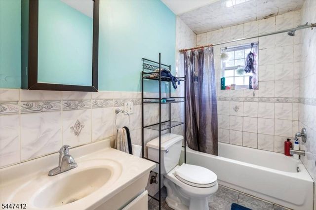 278 Hillside Ave, Hillside Twp., NJ 07205