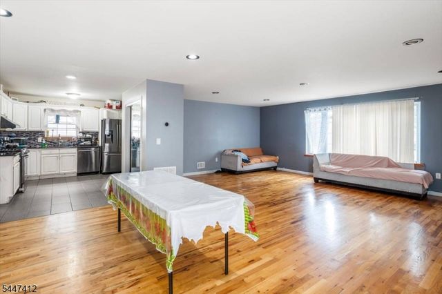 278 Hillside Ave, Hillside Twp., NJ 07205
