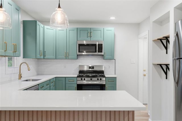 3809 41st Ave, Pulaski Twp, PA 15066