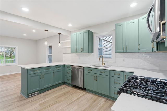 3809 41st Ave, Pulaski Twp, PA 15066