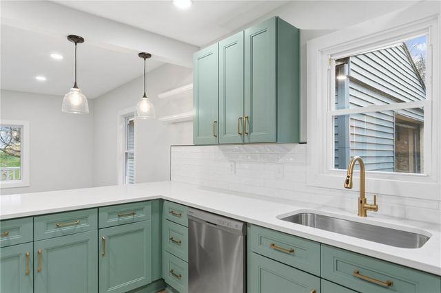 3809 41st Ave, Pulaski Twp, PA 15066