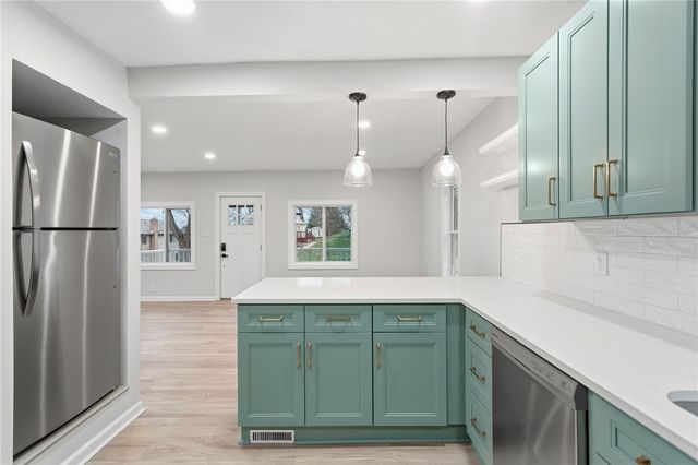 3809 41st Ave, Pulaski Twp, PA 15066