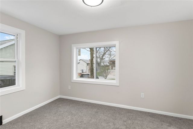 3809 41st Ave, Pulaski Twp, PA 15066