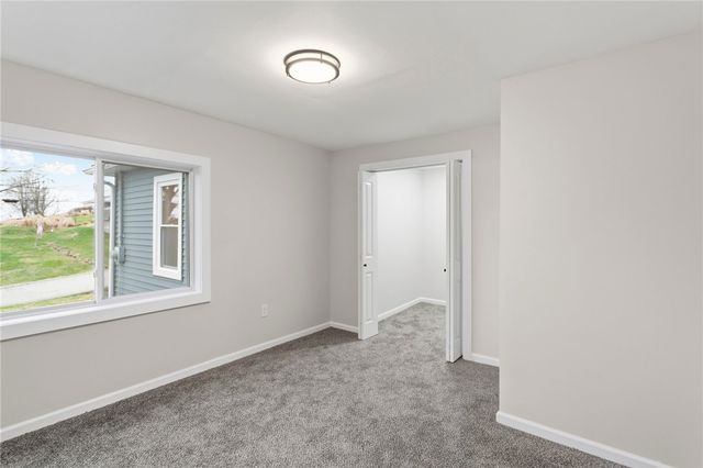 3809 41st Ave, Pulaski Twp, PA 15066