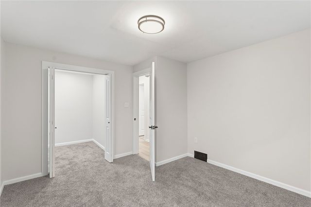 3809 41st Ave, Pulaski Twp, PA 15066