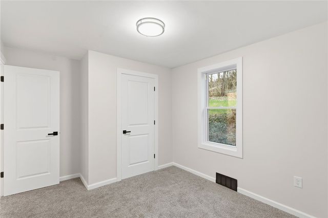 3809 41st Ave, Pulaski Twp, PA 15066