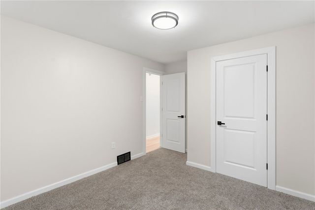 3809 41st Ave, Pulaski Twp, PA 15066