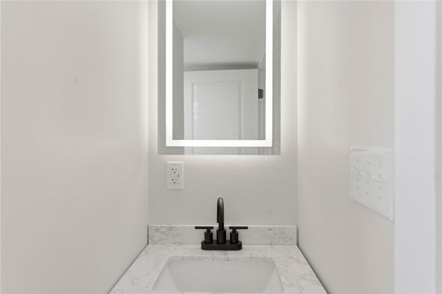 3809 41st Ave, Pulaski Twp, PA 15066