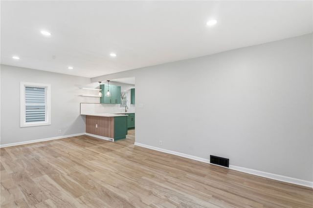 3809 41st Ave, Pulaski Twp, PA 15066