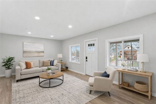 3809 41st Ave, Pulaski Twp, PA 15066