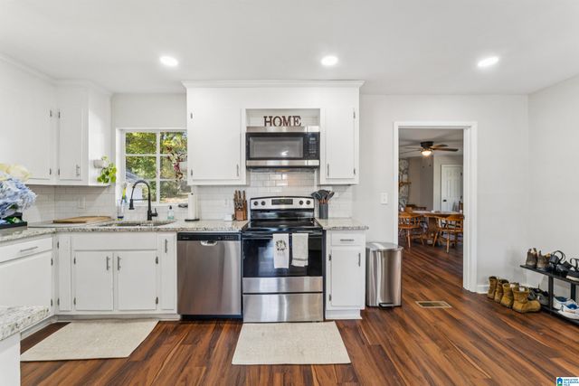 2236 8TH STREET NE, Center Point, AL 35215