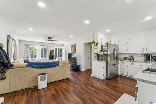 2236 8TH STREET NE, Center Point, AL 35215