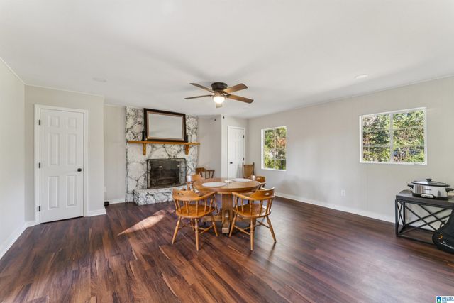 2236 8TH STREET NE, Center Point, AL 35215