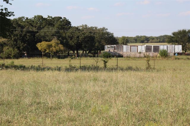 1179 CR 1470, Chico, TX 76431