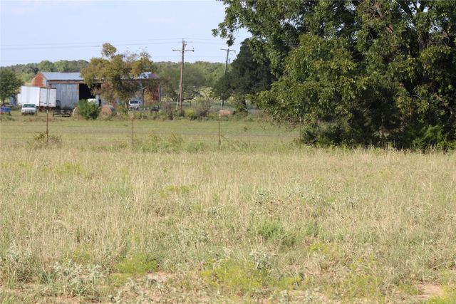 1179 CR 1470, Chico, TX 76431