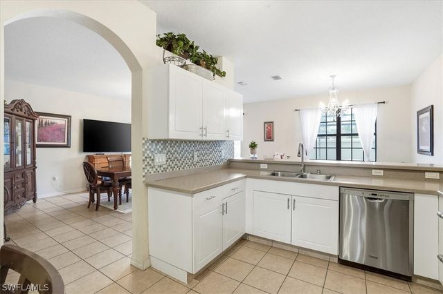 7576 Bristol CIR, Naples, FL 34120