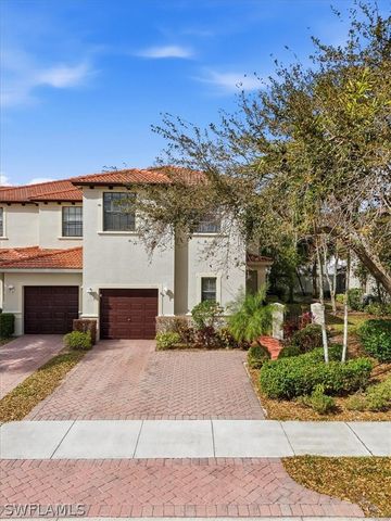 7576 Bristol CIR, Naples, FL 34120