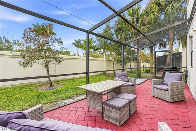 7576 Bristol CIR, Naples, FL 34120