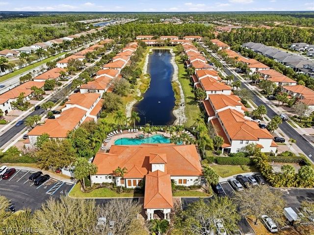 7576 Bristol CIR, Naples, FL 34120