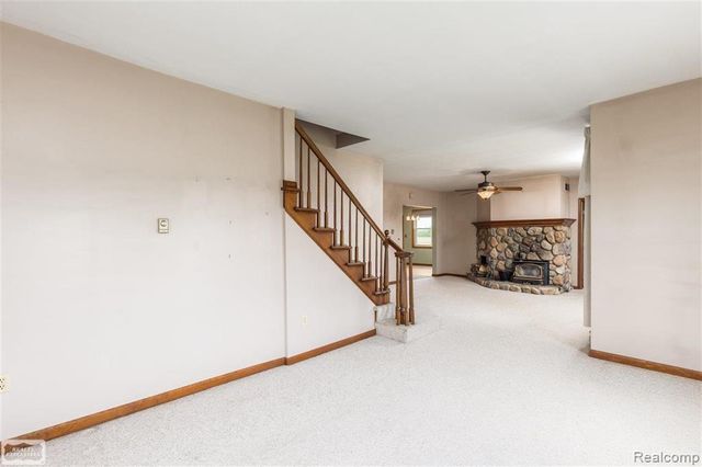 8840 Marquette Road, Wales, MI 48027