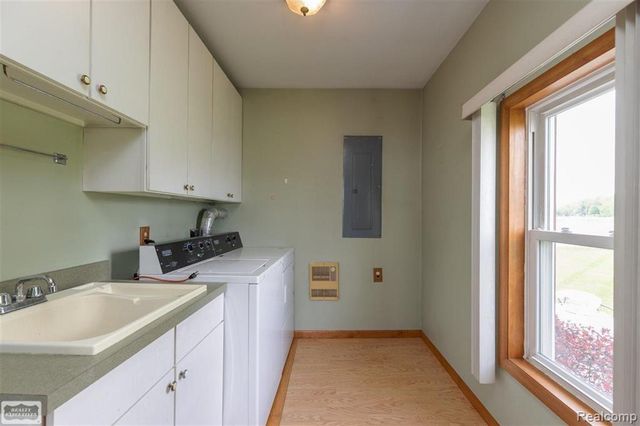 8840 Marquette Road, Wales, MI 48027