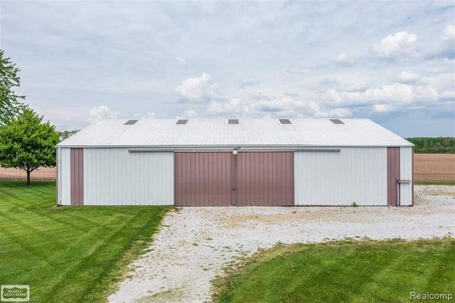 8840 Marquette Road, Wales, MI 48027