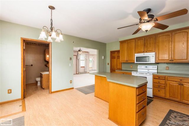 8840 Marquette Road, Wales, MI 48027