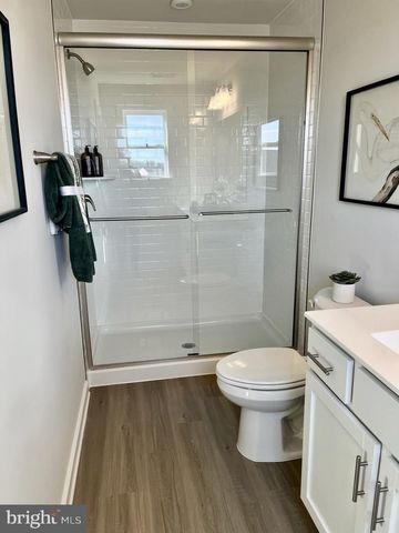 61 ZANDER RD, Inwood, WV 25428