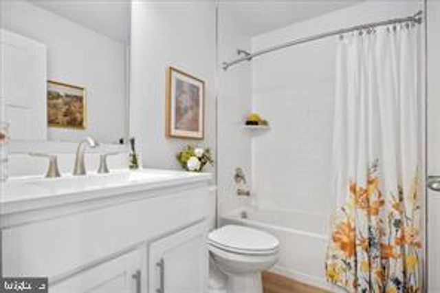 61 ZANDER RD, Inwood, WV 25428