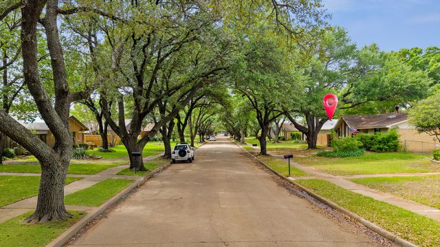 1013 Whitehall Drive, Plano, TX 75023