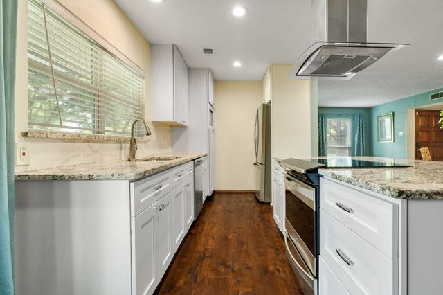 1013 Whitehall Drive, Plano, TX 75023