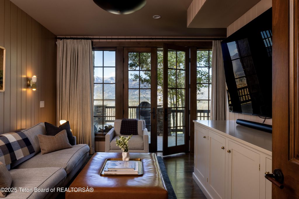 725 N BAR Y Road, Jackson, WY 83001 photo 16