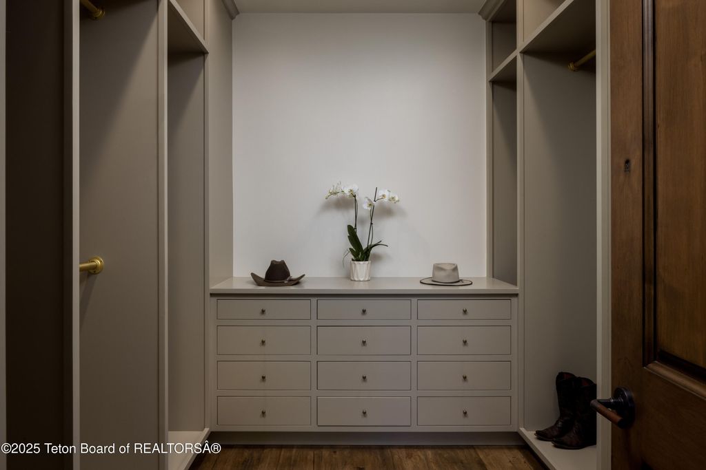 725 N BAR Y Road, Jackson, WY 83001 photo 21