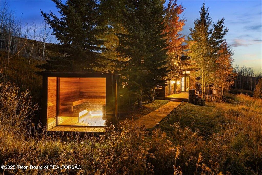 725 N BAR Y Road, Jackson, WY 83001 photo 41